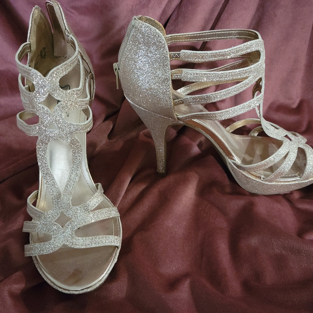 Gold high heels shoes size 10